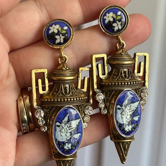 4/$100 Moroccan dangle stud earrings with doves birds 🕊️ - Picture 4 of 6